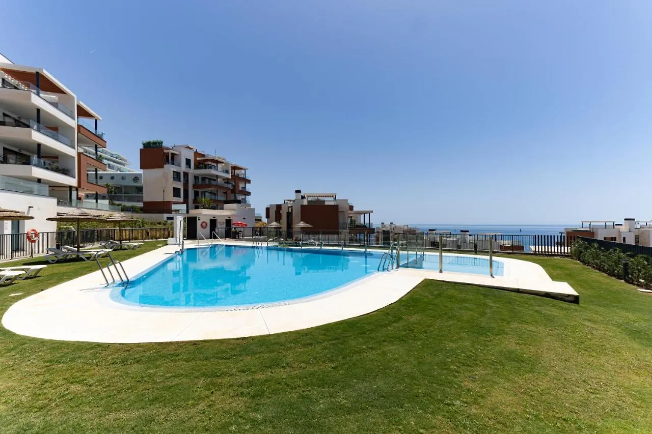 New Spectacular Sea View Apartment At Higueron Next To Carvajal Beach Фуэнхирола 0*,