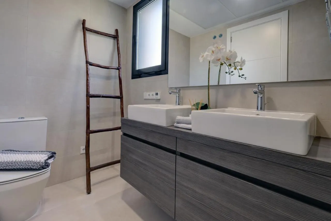New Spectacular Sea View Apartment At Higueron Next To Carvajal Beach Фуэнхирола Испания