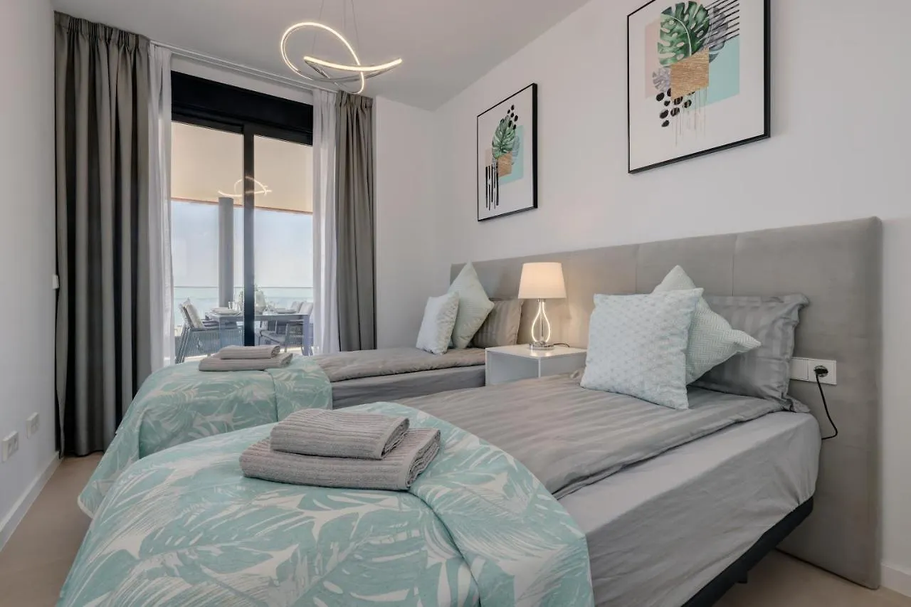 New Spectacular Sea View Apartment At Higueron Next To Carvajal Beach Фуэнхирола